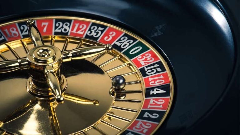 Tampilan permainan slot online dengan tema neon dan warna merah cerah